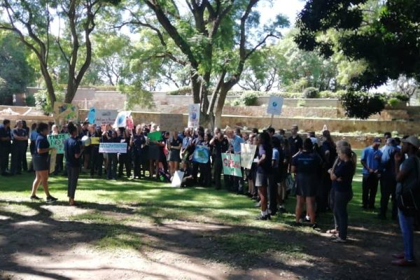 DHPS students march to parliament