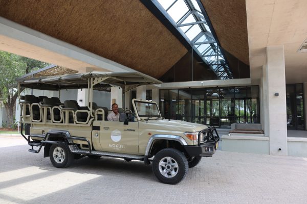 O&L Leisure Unveils Luxury Fleet at Mokuti Etosha