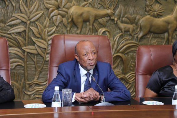 Ministries Urged to Expedite Pending Programs