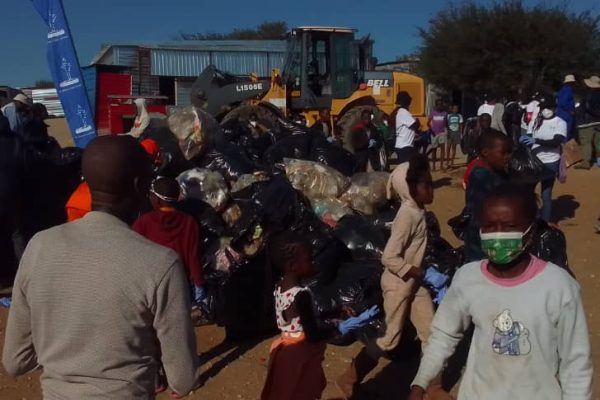 An Hour in the Shoes of a Street Cleaner