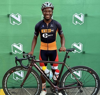 Hanga Aims for the Stars