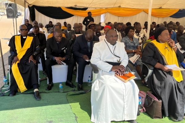 ‘Give Sunday Back to God’: Bishop Aims Sunday Trading
