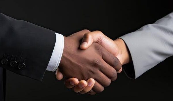 Investors Agree to Leave More Than Half a Billion with Govt